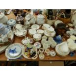 A JACKSON AND GOSLING LIMITED GAY GROSVENOR CHINA ART DECO PART TEA SET, TOGETHER WITH A LARGE