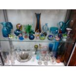 A QUANTITY OF ART GLASS JUGS, VASES, PAPERWEIGHTS ETC, ART DECO DRINKING SET ETC.