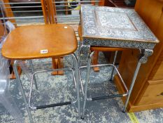 A PAIR OF KERON LEATHERETTE SEATED TUBULAR CHROME STOOLS TOGETHER WITH AN INDIAN METAL MOUNTED LOW