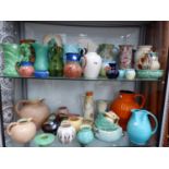 A COLLECTION OF VARIOUS VINTAGE AND ART DECO VASES AND JUGS TO INCLUDE MOORCROFT, POOLE, ROYAL ART
