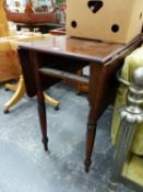 A HARDWOOD DROP LEAF OCCASIONAL TABLE.