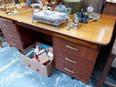 A MID CENTURY MAHOGANY DESK, W 168 X D 84.5 X H 75CMS.