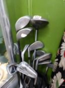 A QUANTITY OF VINTAGE GOLF CLUBS INC. DUNLOP, GALLOWAY, RYDER, AND TITLEIST.