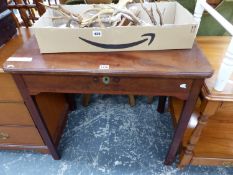 A GEORGE III MAHOGANY SMALL SIDE TABLE W 76 X D 50 X H 60CMS.