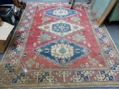 AN ORIENTAL RUG OF CAUCASIAN DESIGN 25 X 197 CM