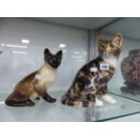 TWO JENNY WINSTANLEY CATS TOGETHER WITH THREE GERMAN PORCELAIN ELEPHANTS
