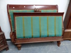 A MAHOGANY SLEIGH DOUBLE BED HEAD AND FOOT. W 128cms.