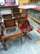 A PAIR OF MAHOGANY TRIPOD TABLES, A TRAY AND A GLASS TOPPED MAHOGANY TWO TIER TABLE