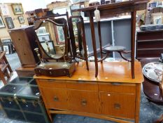 A MAHOGANY OVAL TWO TIER TABLE, A MAHOGANY FRAMED 3-FOLD MIRROR, ANOTHER MIRROR, A SHIELD SHAPED DRE