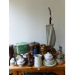 AN ENAMELLED BREAD TIN, AN UPRIGHT HOOVER, BRASS AND CROCKERY WARES