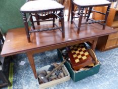 A ROSEWOOD COFFEE TABLE, THE TAPERING LEGS OF RECTANGULAR SECTION