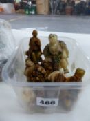 A QUANTITY OF ORIENTAL STYLE FIGURINES.