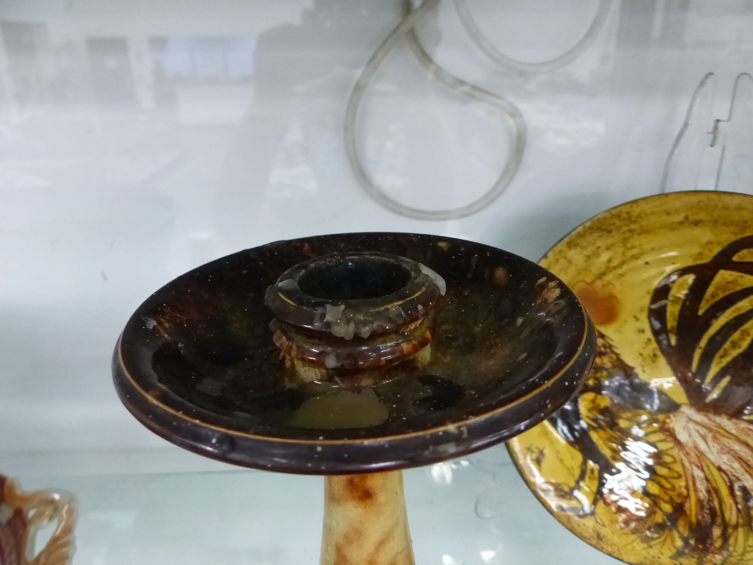 A CHINESE BOWL, A JAPANESE 2 HANDLED TRAY, TWO DOULTON CANDLESTICKS AND A COCKEREL DISH - Image 6 of 19