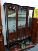 AN EARLY 20th C. LINE INLAID MAHOGANY DISPLAY CABINET, THE CENTRE OF THE TOP INCURVED ABOVE A BOW