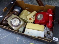 A QUANTITY OF VINTAGE TELEPHONES.