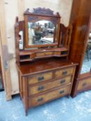 A MIRROR BACKED MAHOGANY DRESSING TABLE, THE TWO SHORT AND TWO LONG DRAWERS WITH BURR WALNUT FRONTS