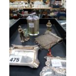 A SMALL HALLMARKED SILVER ASHTRAY, 2 SILVER PLACE CARD HOLDERS, A MESH PURSE, SILVER LIGHTER AND