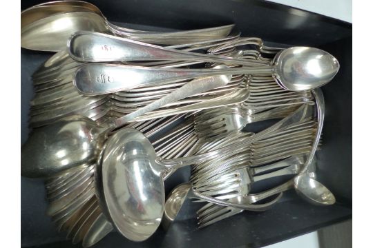 A SILVER PLATED CUTLERY SERVICE FOR 18 PLACE SETTINGS, 77 PIECES IN TOTAL.