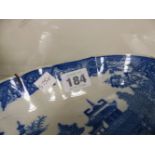 FOUR PEARLWARE BLUE AND WHITE PLATES, A DISH AND TWO PORCELAIN PIPE BOWLS