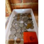 A GROUP OF EARLY 20th CENTURY AND LATER SILVER AND OTHER COINAGE.