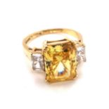 A 14ct HALLMARKED YELLOW GOLD BRIGHT YELLOW / ORANGE AND WHITE RECTANGLE CUBIC ZIRCONIA SET MODERN