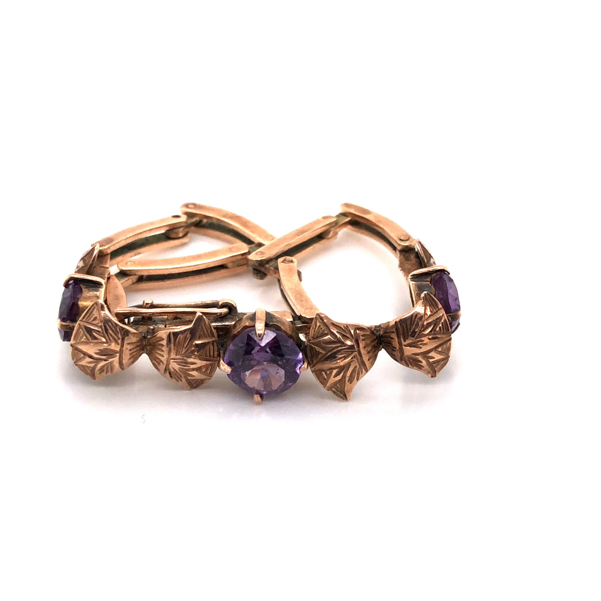 A VINTAGE THREE STONE SYNTHETIC COLOUR CHANGE SAPPHIRE BRACELET. THE THREE PURPLE/BLUE STONES - Image 6 of 6