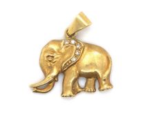 A DIAMOND SET ELEPHANT PENDANT, STAMPED 18ct, ASSESSED AS 18ct, 750 GOLD. MEASUREMENTS EXCLUDING