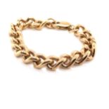 A 9ct SOLID GOLD HALLMARKED LADIES HEAVY CURB BRACELET, DATED 1984 LONDON.LENGTH 19cms. WEIGHT 47.