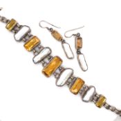 A CITRINE AND BAROQUE PEARL PANEL BRACELET WITH T-BAR FASTENNG, THE BRACELET STAMPED 925 AND