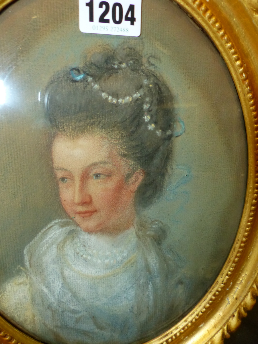 AN OVAL PASTEL PORTRAIT OF A GEORGIAN LADY WEARING PEARLS IN HER DARK HAIR, THE BACK INSCRIBED IN - Image 2 of 5