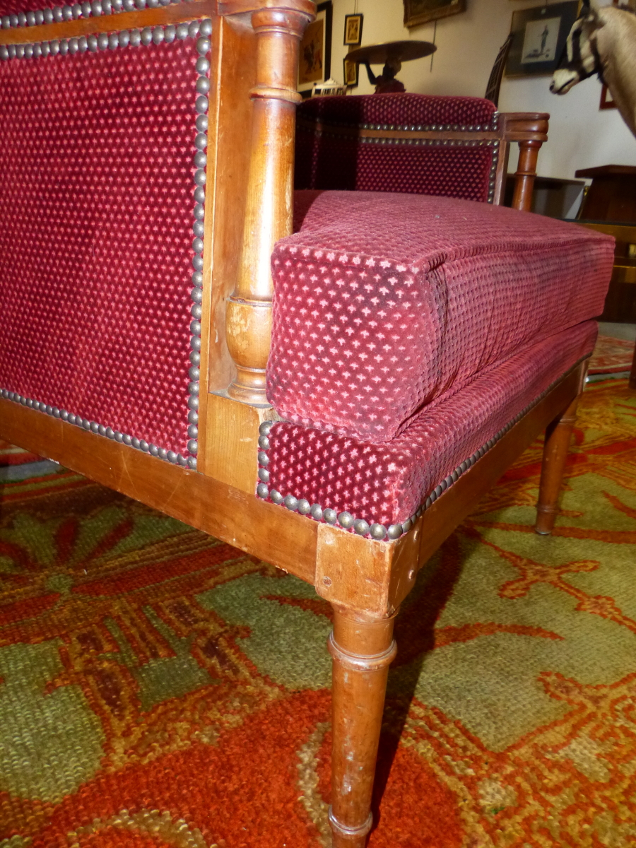 A PAIR OF FRENCH NEOCLASSIC FRUITWOOD SHOW FRAME ARMCHAIRS, THE SQUARED BACK ARMS AND SEATS UPHOLSTE - Image 6 of 6