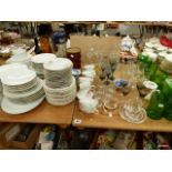 A GERMAN PART DINNER SERVICE, A PART TEA SET AND VARIOUS GLASSWARES.