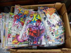 A LARGE COLLECTION OF MARVEL COMICS.