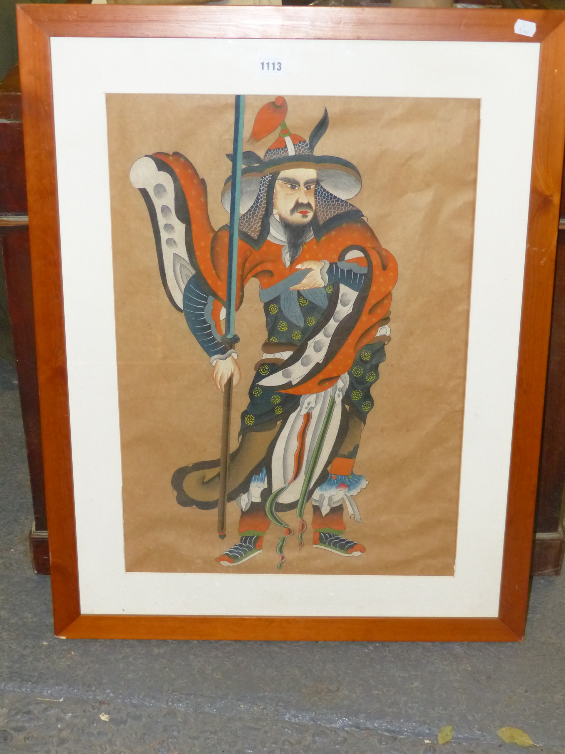 A CHINESE WATERCOLOUR DEPICTING A WARRIOR STANDING HOLDING A LONG BLADED SPEAR. 66 x 45cms. - Image 2 of 8