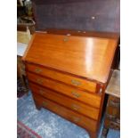 A VICTORIAN MAHOGANY BUREAU WITH FOUR GRADED DRAWERS AND BRACKET FEET. W 92 x D 51 x H 107cms.