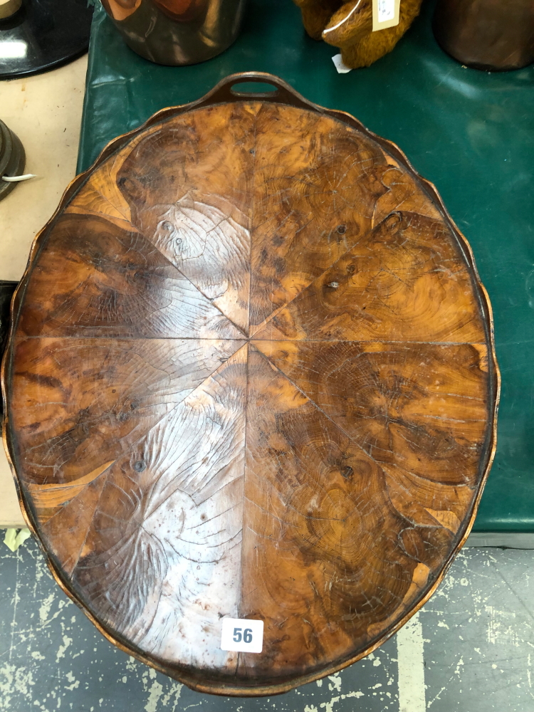 A YEW WOOD VENEER TRAY AND TWO MIRRORS. - Bild 3 aus 5