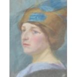 19th/20th C. CONTINENTAL SCHOOL, PORTRAIT OF A FASHIONABLE LADY, SIGNED INDISTINCTLY AND DATED
