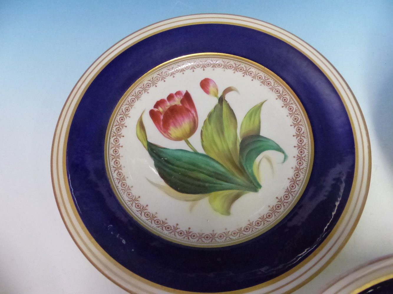 A LATE 19th C. ENGLISH PORCELAIN DESSERT SERVICE, EACH PIECE PRINTED AND PAINTED WITH FLOWERS WITHIN - Image 6 of 18
