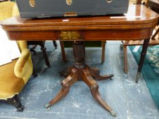 A REGENCY SATIN WOOD CROSS BANDED MAHOGANY TEA TABLE WITH A BRASS INLAID TABLE BELOW THE SWIVEL OPEN