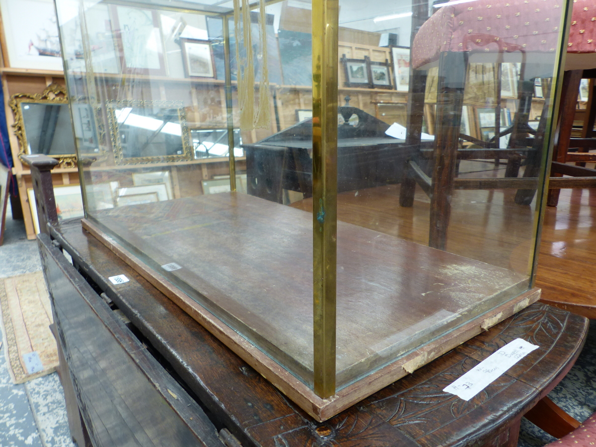 A LARGE BRASS BOUND TABLE TOP MODEL DISPLAY CASE, MODEL CANNON, WINE ACCOUTREMENTS, ETC. - Image 7 of 10