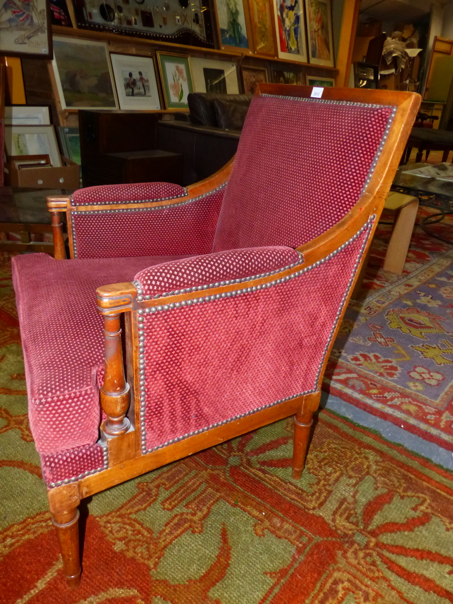 A PAIR OF FRENCH NEOCLASSIC FRUITWOOD SHOW FRAME ARMCHAIRS, THE SQUARED BACK ARMS AND SEATS UPHOLSTE - Image 3 of 6