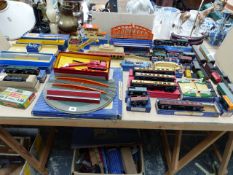 A LARGE COLLECTION OF HORNBY DUBLO TRAINS AND ROLLING STOCK TRACKSIDE ITEMS ETC.