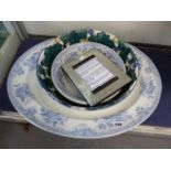 ARCHIBALD KNOX COLLECTION PHOTOGRAPH FRAME, TOGETHER WITH A LARGE BLUE AND WHITE MEAT PLATTER AND