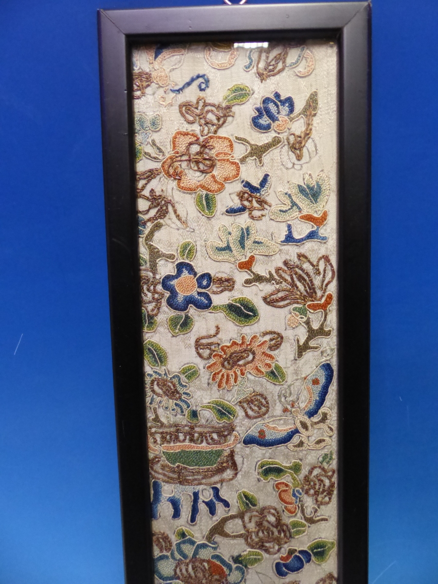 THREE CHINESE SLEEVE PANELS VARIOUSLY SILK EMBROIDERED WITH FLOWERS, BUTTERFLIES, PAVILIONS AND - Image 17 of 18