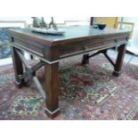 AN INTERESTING ANTIQUE MAHOGANY LIBRARY FOLIO TABLE, WITH ADJUSTABLE LEATHER INSET TOP OVER TWO