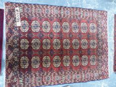 AN ANTIQUE TEKKE BOKHARA RUG 154 x 113 cm