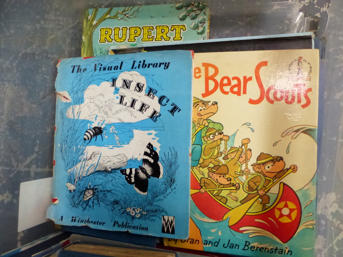 2 BOXES OF VINTAGE CHILDRENS BOOKS - Image 5 of 9