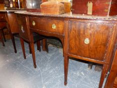 AN ANTIQUE MAHOGANY BOW FRONT SIDE BOARD WITH FLUTED LEGS. W 153 X D 59 X H 92CMS.