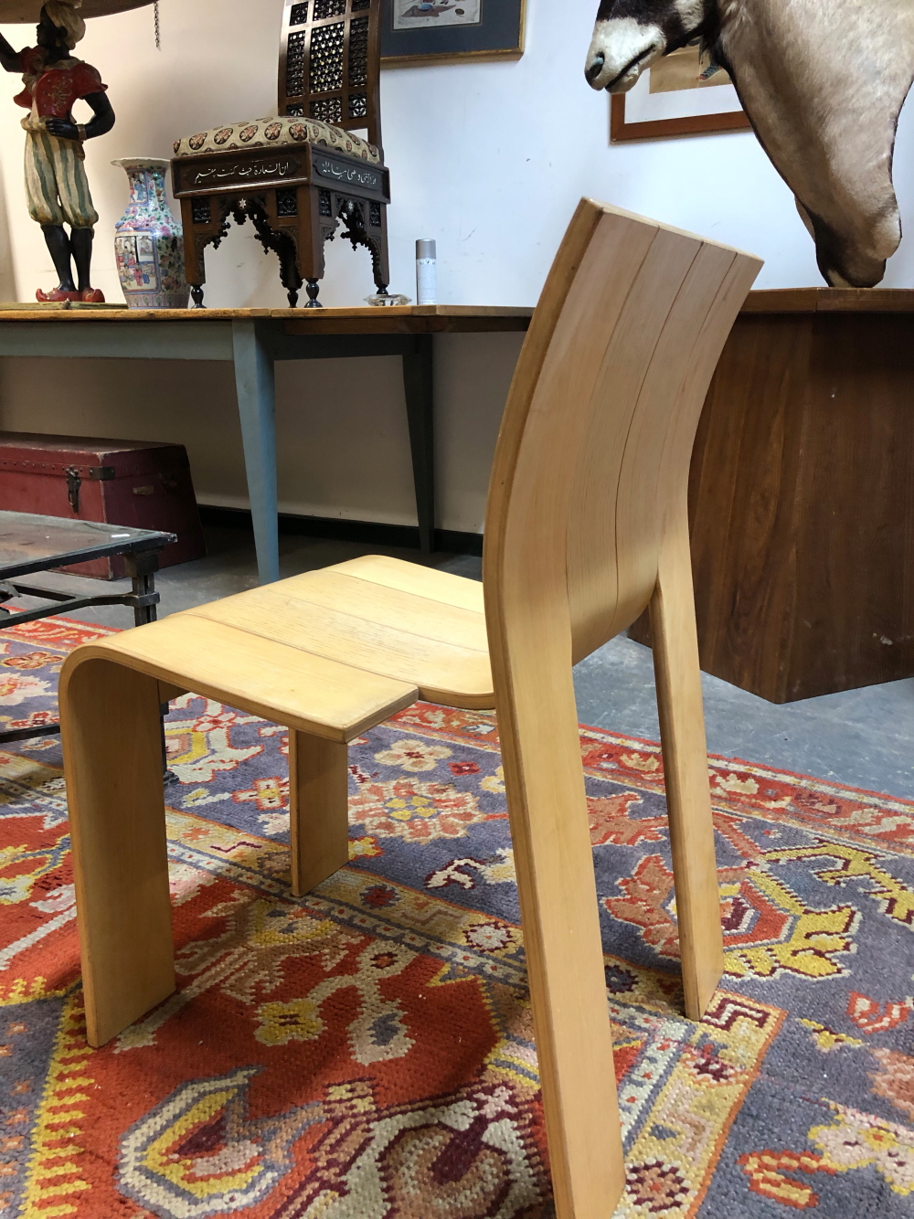 GIJS BAKKER FOR CASTELIJN, A PAIR OF BENTWOOD STACKABLE CHAIRS, EACH MADE OF FOUR PLANKS OF BLOND WO - Image 2 of 6