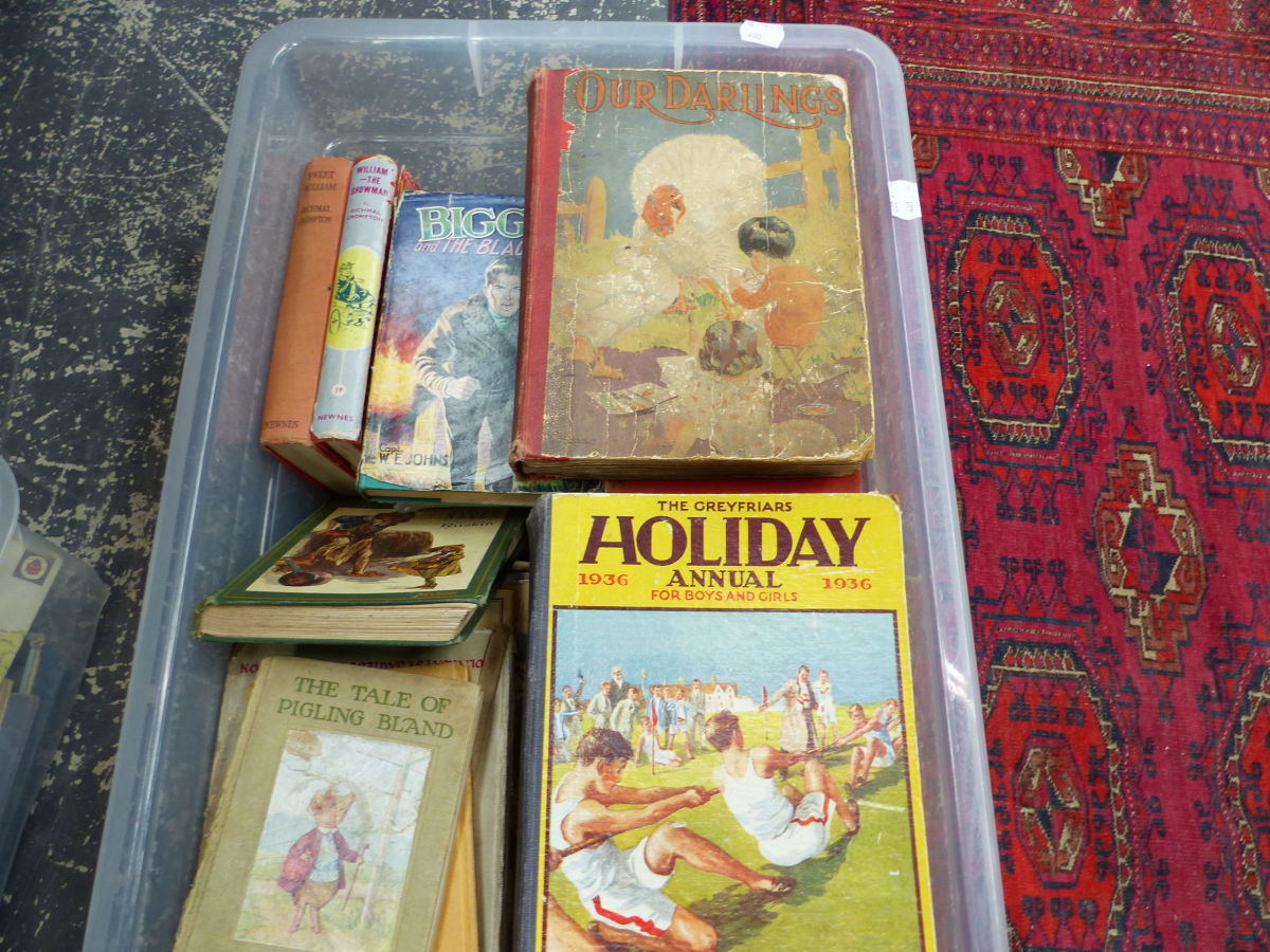 2 BOXES OF VINTAGE CHILDRENS BOOKS - Image 7 of 9